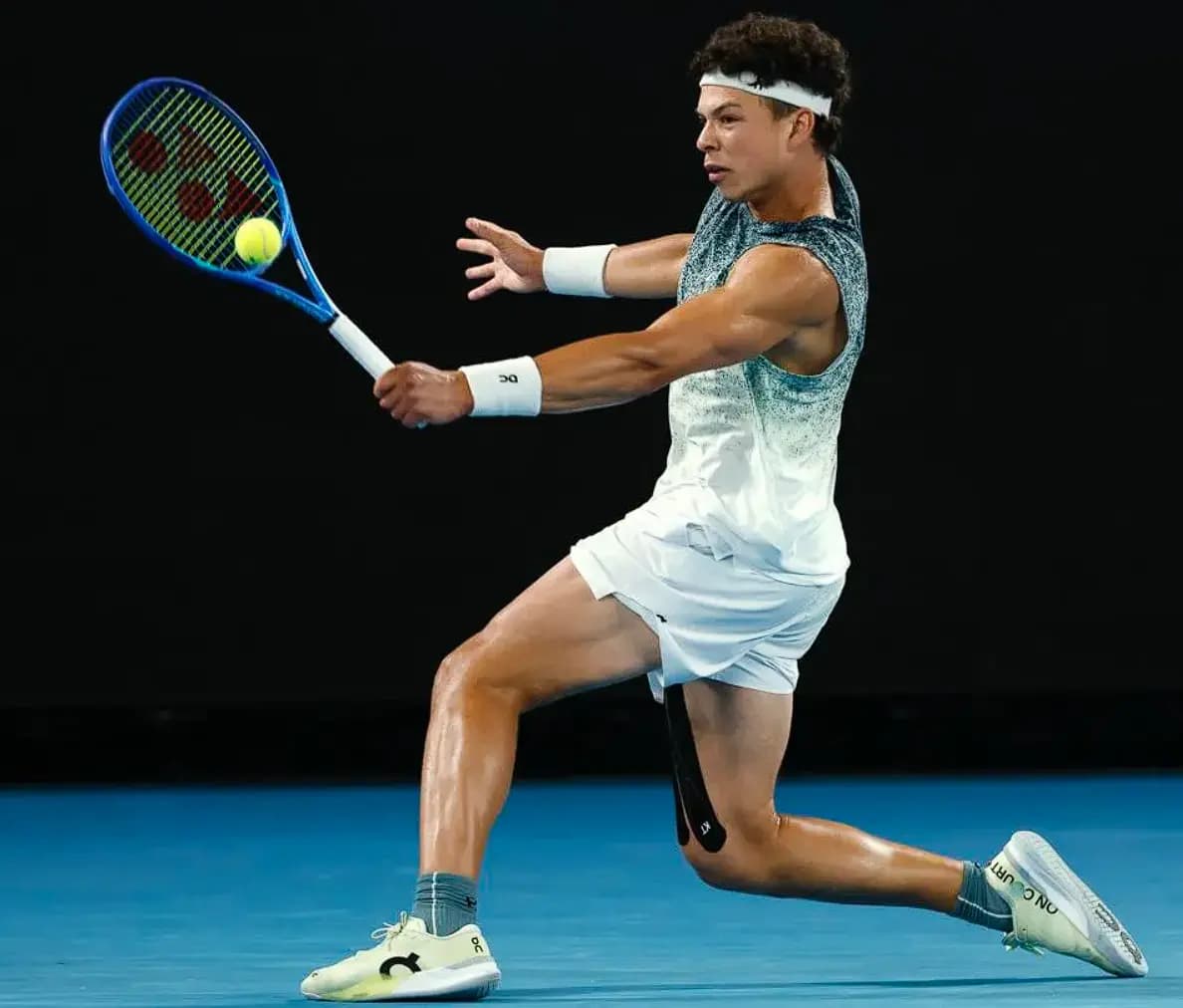 Đánh giá chi tiết giày tennis On The Roger Pro 3 Đánh giá chi tiết giày tennis On The Roger Pro 3
