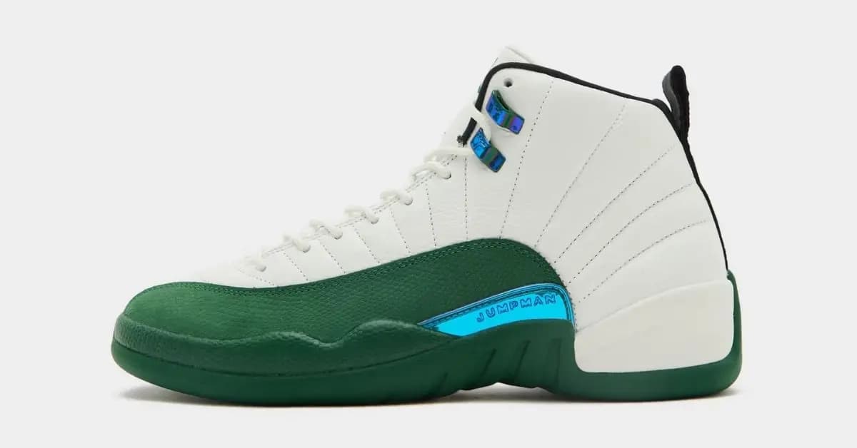 Jordan 12 “Bucks” chính thức lộ diện những hình ảnh đầu tiên Jordan 12 “Bucks” chính thức lộ diện những hình ảnh đầu tiên