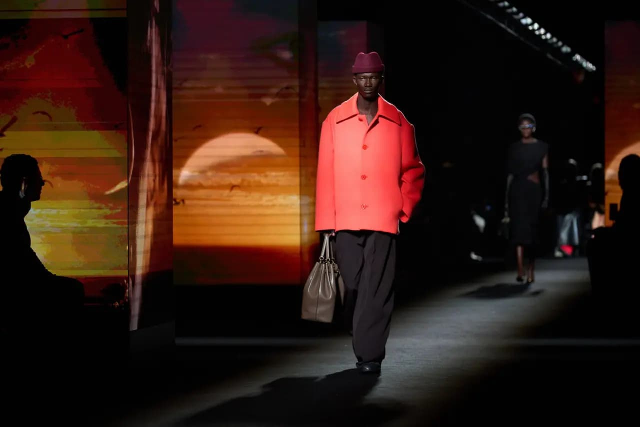 Balenciaga Thu Đông 2026: Khi Piccioli Kết Nối Couture Và Gen Z Balenciaga Thu Đông 2026: Khi Piccioli Kết Nối Couture Và Gen Z