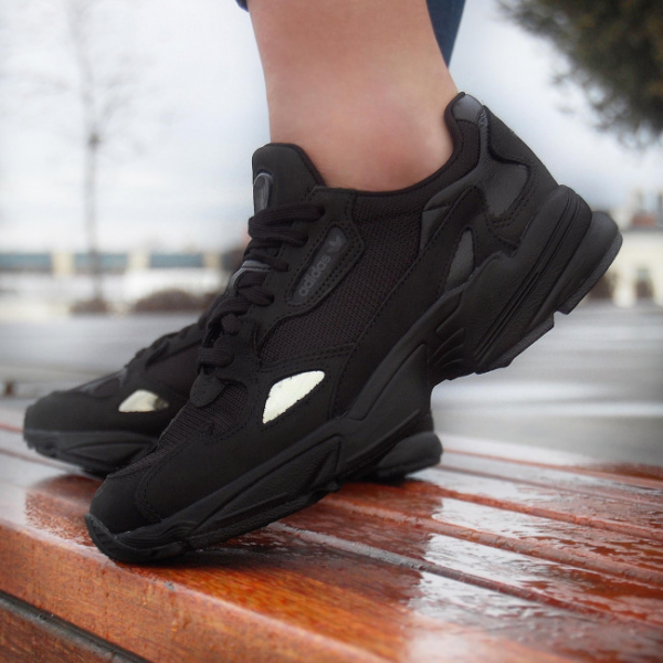 Giày Adidas Wmns Falcon 'Core Black' G26880 - Hình ảnh 3