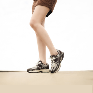 Giay Nike Zoom Vomero 5 'Earth Fossil' FD9920-022