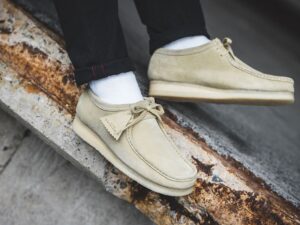 Giay Clarks Wallabee 'Maple Suede' 261-55545