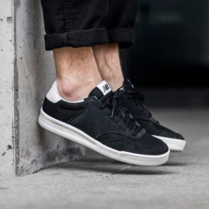 Alternative view of Giày New Balance 300 Black CRT300FA