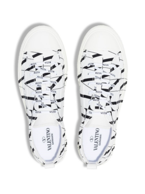 Alternative view of Giày Valentino Times Giggies Low-Top Fabric Sneaker UY0S0D57JKYA01