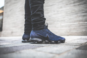 Alternative view of Giày Nike VaporMax 'Day To Night' 849558-400