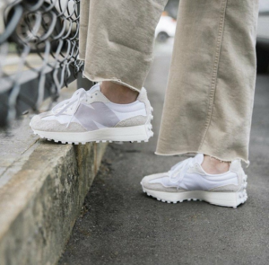 Alternative view of GIày New Balance Wmns 327 'White Moonbeam' WS327SFD