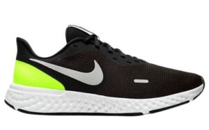 Giày Nike Revolution 5 (4E) BQ6714-010