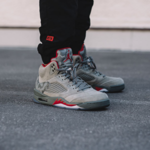 Alternative view of Giày Nike Air Jordan 5 Retro 'Camo' 136027-051
