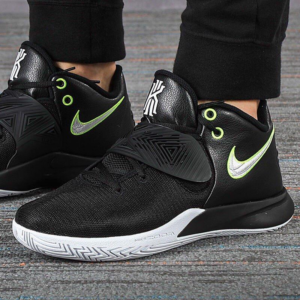 Alternative view of Giày Nike Kyrie Flytrap 3 GS 'Black Volt' BQ5620-001