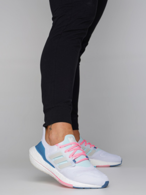 Giay Adidas Ultraboost 22 'White Pink' GX5929