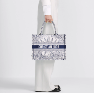 Tui Dior Book Tote Medium 'White Blue' M1296ZRVX-M933