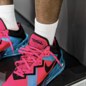 Alternative view of Giày Nike LeBron 18 Low 'Neon Nights' CV7562-600