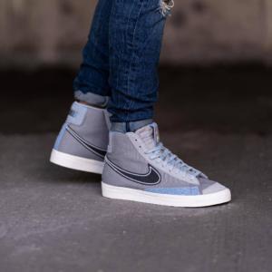 Alternative view of Giày Nike Blazer Mid '77 'Vintage Particle Grey' DJ4648-073