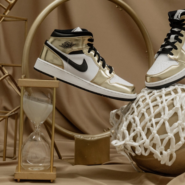 Giày Nike Air Jordan 1 Mid SE GS 'Metallic Gold' DC1420-700 - Hình ảnh 5