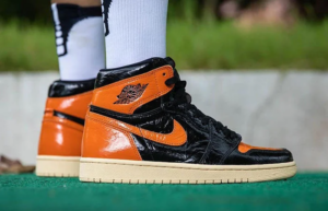 Alternative view of Giày Nike Air Jordan 1 Retro High OG BG 'Shattered Backboard 3.0' 575441-028