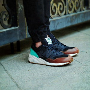 Alternative view of Giày New Balance 580 Revlite Black Green MRT580NK