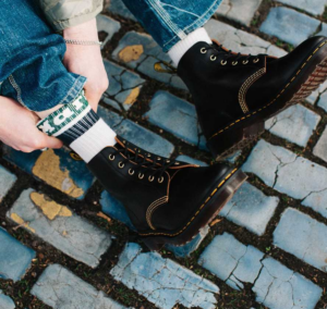 Alternative view of Giày Dr.Martens 101 Vintage Smooth Leather Ankle 'Black' 22701001