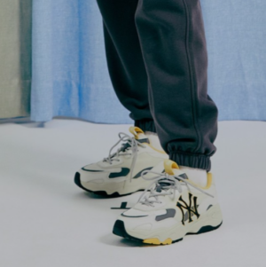 Alternative view of Giày MLB Bigball Chunky Lite New York Yankees 'Mustard' 3ASHC311N-50MSD