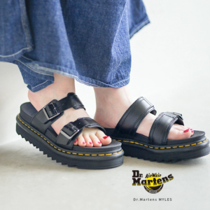 Alternative view of Dép Dr. Martens Myles 23523001