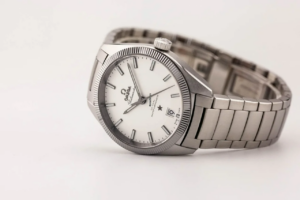 Alternative view of Đồng Hồ Omega Constellation Automatic 'Silver' 130-30-39-21-02-001