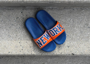 Alternative view of Dép Nike NBA x Benassi 'Knicks' 917551-800
