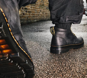 Giay Dr. Martens Bonny Leather 'Black Wyoming' 26793001