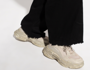 Alternative view of Giày Balenciaga Triple S Sneaker 'Light Beige Faded' 536737 W3CN3 9700