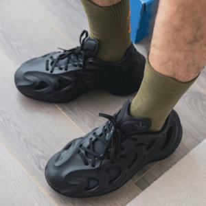 Giay Adidas AdiFOM Q 'Black Carbon' HP6586