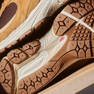 Giay New Balance 2002R 'Tobacco' M2002RXG