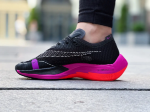 Giay Nike ZoomX Vaporfly Next% 2 'Raptors' CU4111-002