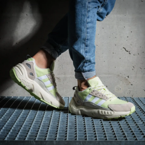 Giay Adidas ZX 22 Boost 'Sand Yellow Tint' GY5271