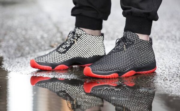 Giày Nike Air Jordan Future Premium Black Infrared 652141-023 - Hình ảnh 4