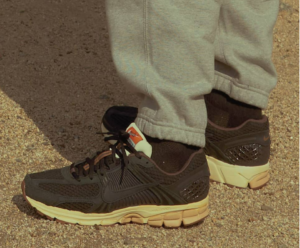 Giay Nike Zoom Vomero 5 'Black Sesame' FD0533-010