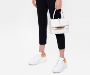 Alternative view of Giày Alexander McQueen Wmns Oversized Sneaker 'White Mimosa' 650788-WHZ4K-9718