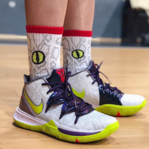 Alternative view of Giày Nike Kyrie 5 'Mamba Mentality' AO2918-102