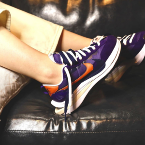 Alternative view of Giày Nike Sacai x VaporWaffle 'Dark Iris' DD1875-500