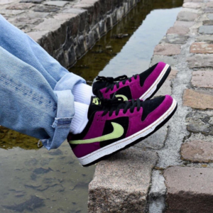 Alternative view of Giày Nike Dunk SB Low Pro ACG Terra 'Red Plum' BQ6817-501