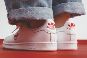 Alternative view of Giày Adidas Stan Smith White Red 'Valentines Day Pack' G27893
