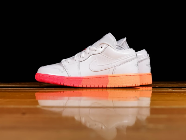 Giày Nike Air Jordan 1 Low GS 'Sunset Sole' 554723-100 - Hình ảnh 4