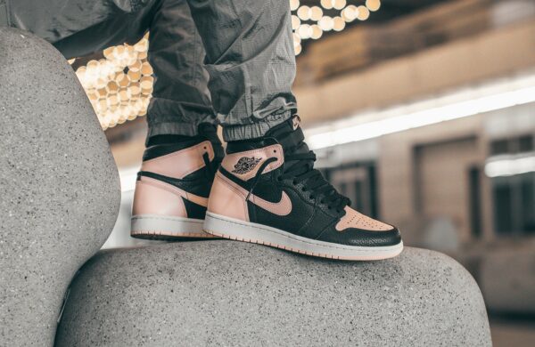 Giày Nike Air Jordan 1 Retro High OG 'Crimson Tint' 555088-081 - Hình ảnh 6