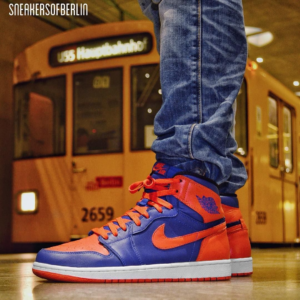 Alternative view of Giày Nike Air Jordan 1 High OG GS 'Knicks' 575441-417