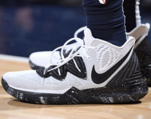 Alternative view of Giày Nike Kyrie 6 'Oreo' BQ4630-100