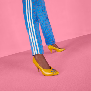 Alternative view of Giày Cao Gót Gucci x Adidas Women's Trefoil Pump 'Yellow' ‎702213-C9D00-7636