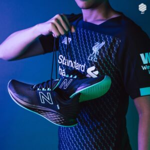 Alternative view of Giày New Balance Liverpool FC x FreshFoam ROAV MROAVLF