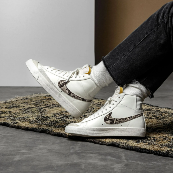 Giày Nike Wmns Blazer Mid '77 SE 'Snakeskin' DA8736-100 - Hình ảnh 3