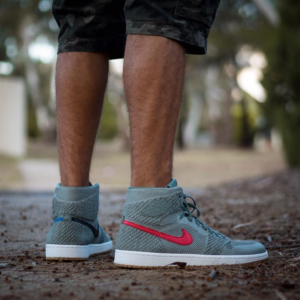 Alternative view of Giày Nike Air Jordan 1 High Flyknit 'Clay Green' 919704-333