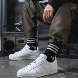 Alternative view of Giày Adidas Superstar 'Superstar 'Gold Metallic' FU9196