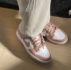 Alternative view of Giày Nike Dunk Low 'Rose Whisper' DD1503-118