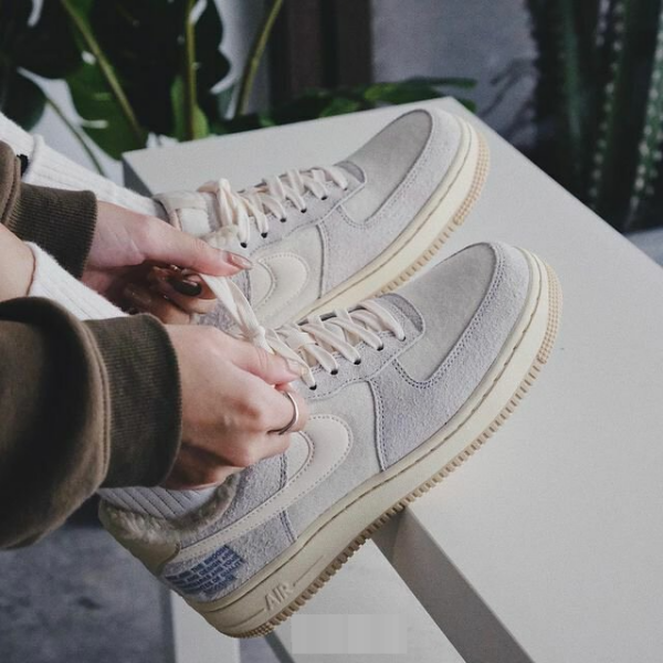 Giày Nike Air Force 1 Low '07 LV8 Sherpa Photon Dust DO7195-025 - Hình ảnh 2