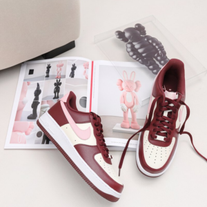 Giay Nike Air Force 1 '07 'Valentine's Day 2023' FD9925-161
